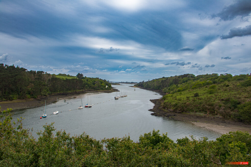 Aber-Wrac'h - Body of water - Bretagne (région administrative) - Brittany (administrative region) - Celtic Sea - Country - Cours d'eau - Côte des Abers - Finistère - France - Geography - Géographie - Mer - Mer Celtique - Océan Atlantique - Pays - Plouguerneau - Rannvro Breizh - River - Étendue d'eau - Aber-Wrac'h Plouguerneau Bretagne (région administrative) France