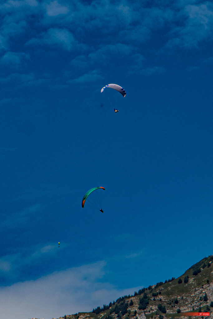 Activités - Air sports - Aircraft - Aire protégée - Aéronef - Conservation - Conservation de la nature - Natural heritage - Paragliding - Parapente - Parc naturel régional de France - Parc naturel régional du Massif des Bauges - Patrimoine - Patrimoine naturel - Patrimony - Protected area - Regional nature parks of France - Sport - Sport aérien - Vehicle - Vol libre - Véhicule -